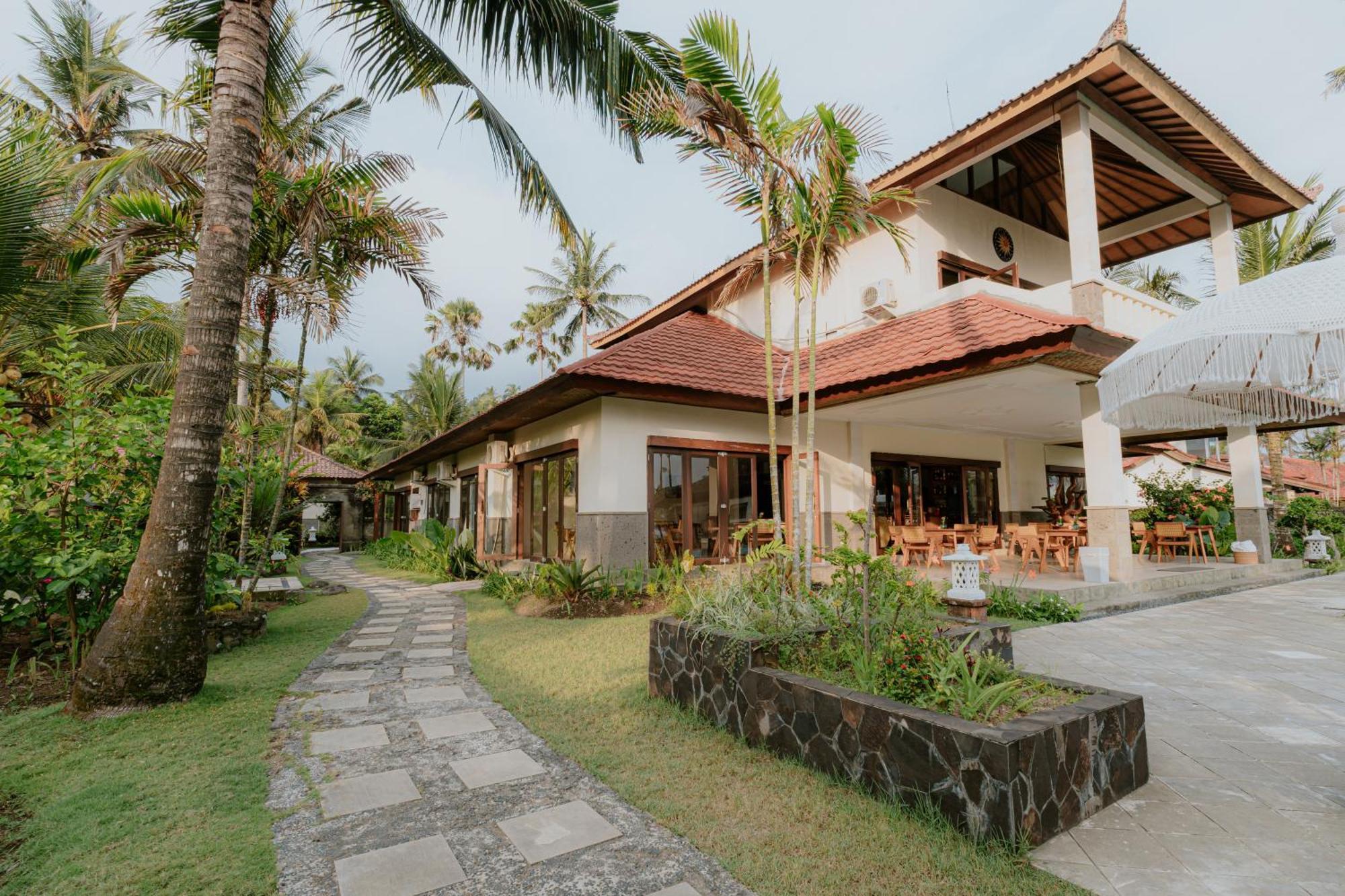 Bali Hai Island Resort Pekutatan  Exterior photo