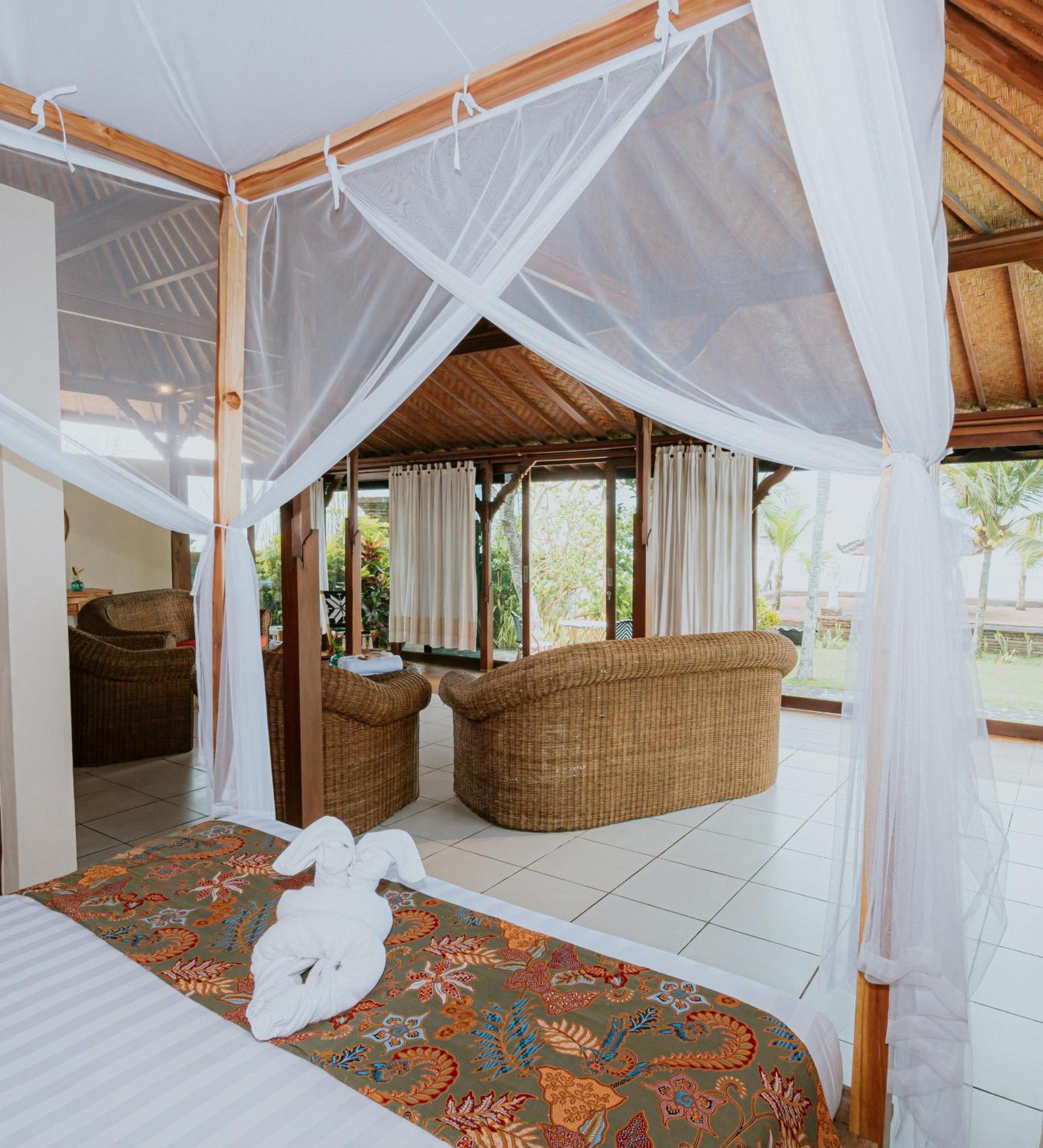 Bali Hai Island Resort Pekutatan  Exterior photo
